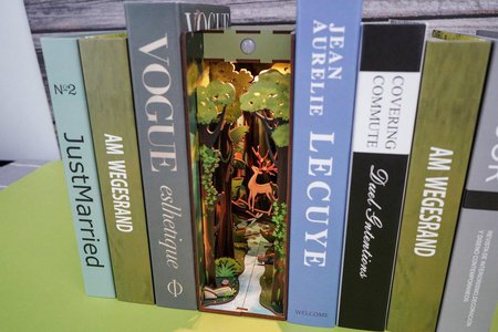 Tone-Cheer DIY Booknook Boekensteun Story of the Forest