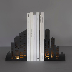 Balvi Boekensteun Skyline met licht - 2 stuks