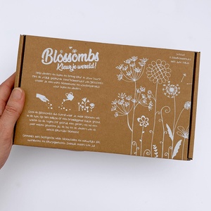 Blossombs Giftbox Large met 9 bloembommetjes en een biologisch katoenen zakje