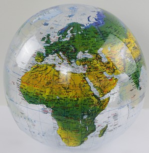 Globe 41 topografisch - transparante oceaan inflatable