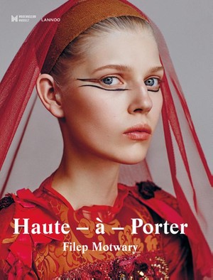 Haute-a-Porter: Haute-Couture in Ready-to-Wear Fashion